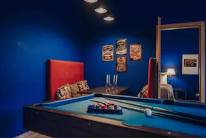 Amazing pool hot tube billard sauna free parking - Image 2