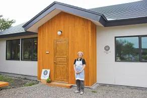 Rent one house, maximum 3 adults + 2 children sleeping in the same bed free of charge. Long-term, work, migration experience, cooking is OK - Image 4