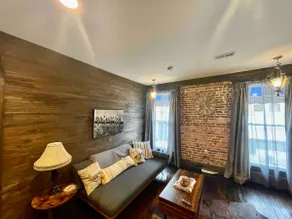 Best Airbnb Shower for 2 Ft Barfort Blackstone VA - Image 4