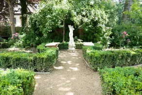 Villa Golding - Flat 2 - Image 3