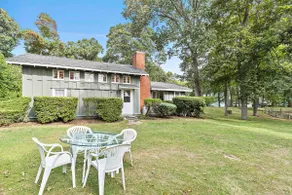Large Waterfront Cottage on Historic Estate - Image 2