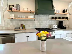 Beautifully renovated-private residence in Pittsford with 3 acres. - Image 3