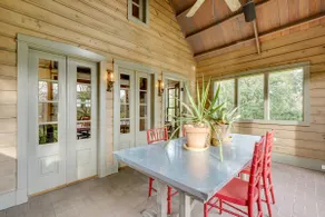 Ravinia Bungalow - Image 3