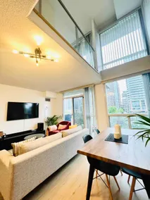 Stunning 2 Storey 2BD Downtown Loft w/Parking - Image 2