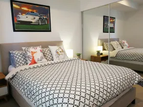 Stylish New 1BR Apt. Walk to Convention Centre - Image 3
