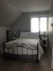 The Captains Quarters - Image 2