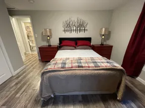 Modern 2BR with A/C for your Business and Pleasure - Image 5