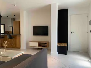 Talence house with 3 bedrooms, parking and garden - Image 5