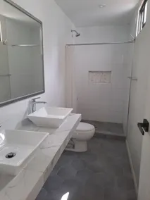 Modern & Spacious Fully Equipped Office - Image 4