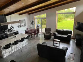 Chalet-style house - Image 5