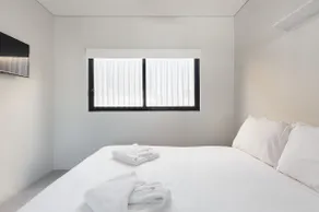Landmark RandwickThe Spot /Coogee- One Bedroom Apartment Plus Sofa - Image 3