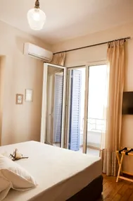 2-spaces comfy apartm with balcony in Pangrati (7) - Image 5