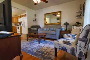 Lovely 5 bedroom home, TVs in all bedrooms. - Image 3