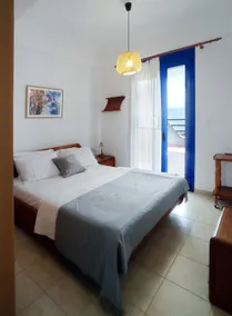 Blue Window Seaview Maisonette - Image 4