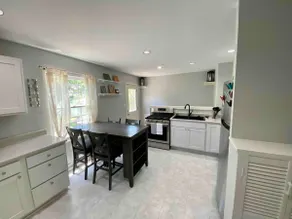 Remodeled Home - Near Faurot Field! - Image 2