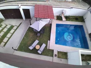 House with a private heated pool - Image 2