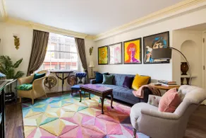 Mayfair 3-Bed 5-Guest Berkeley Square 1729 House - Image 2