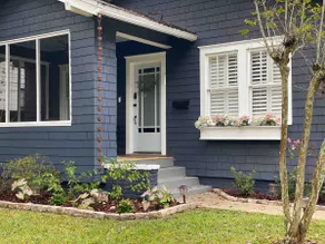 Cozy Fairfax/Avondale Bungalow - Image 3