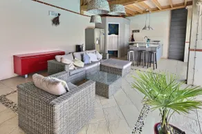 House rentals with a pool and a hot tub - Image 5