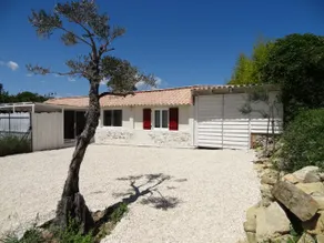 Former Cevennes sheepfold with year-round heated spa - Image 5