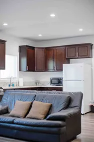 Entire Place 2 bedrooms Unit| 12 miles to Disney - Image 3