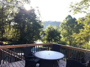 The Pond at Mt Nebo - a 16 acre retreat - Image 5
