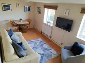 York Home from Home with Free Parking - Image 4