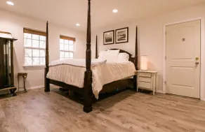C5 Ranch Guest House minutes from Magnolia/Baylor - Image 2