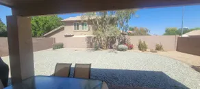 Quiet Peoria 2 Car Garage Fast Internet Smart TVs - Image 3