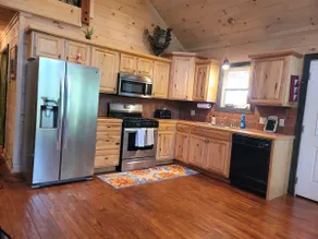 Cozy 3-bedroom Cabin in the Woods - No Cleaning Fee - Image 5