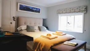 Unique Penthouse in heart of Petworth, South Downs - Image 4