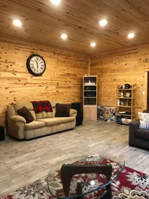 Lazy Days Wilderness Cabin - Image 3