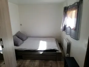 New 2 bedroom, close to beach and shops - Image 5