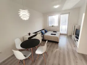 Modern studio with balcony in a new building - Image 2