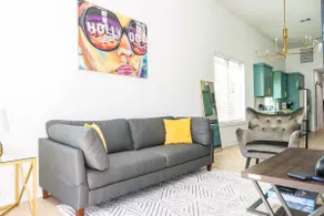 The Vacationer A modern luxury 💎 - Image 3