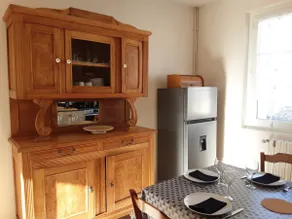 Quiet house with garden, ideal for families/business stays - Image 2