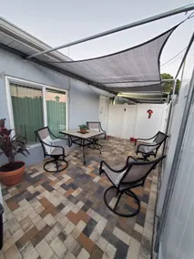 Apartment near the airport and downtown. - Image 2