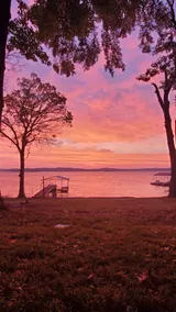 KY Lake front newly renovated with 8 bedrooms. - Image 3