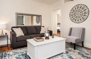 Cozy Carolina Cottage (Graduation or Downtown) - Image 4