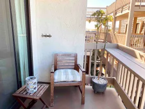 'Deja Blue' Oceanside Condo on Beach w/ Pools! - Image 4