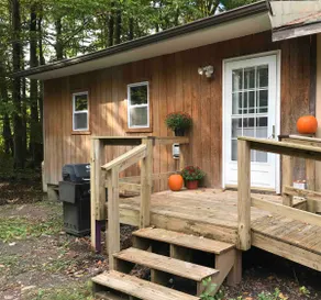 “The Lookout” Cabin Getaway in the Poconos! - Image 4