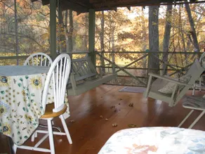 Creek's End Riverside Retreat - Image 5