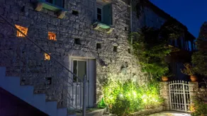 Charming house with stunning view - Image 4