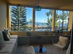 Beach view modern 2 Bedroom apartment with carpark - Image 2