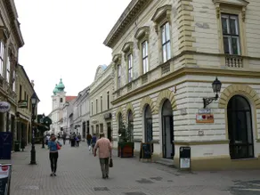 Sunny City Center Apartman - Image 3