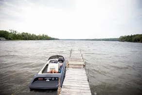 Lakefront Cottage on Crow Lake w Sauna + Hot Tub - Image 2