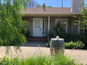 Pico Cottage on Bell Street - Image 2