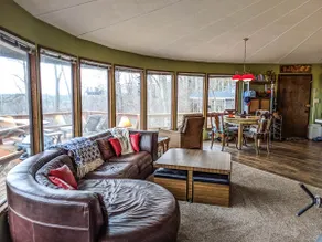 Round Mountn Top House! Prof. Cleaned w EV-chrger - Image 5