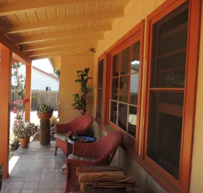 Large Sunny Studio 7 min Drive to Downtown & UCSB - Image 4