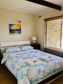 YOLO- 3bdrm beach-house views, near penguins, nbn! - Image 5